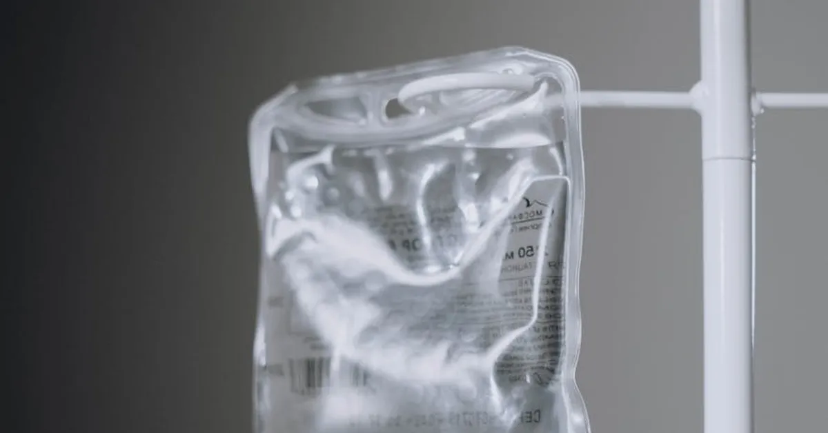 The Microplastic Crisis in Medicine: How IV Bags Are Pumping Thousands of Plastic Particles Into Our Bloodstream