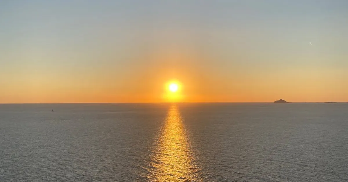 Solar Canals: When California Finally Stopped Wasting Perfectly Good Shade