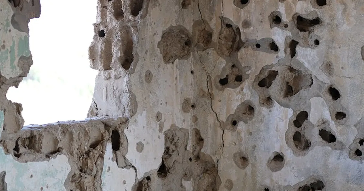 Hole-y Terror: Why Creepy Clusters Trigger More Than Just Fear